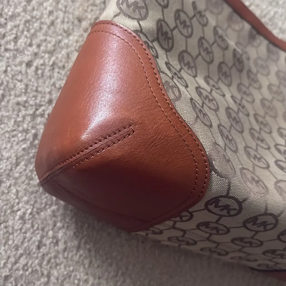 Michael Kors Millbrook Hobo Camel/Luggage Shoulder Bag Brown Tan MK Logo Y2K
